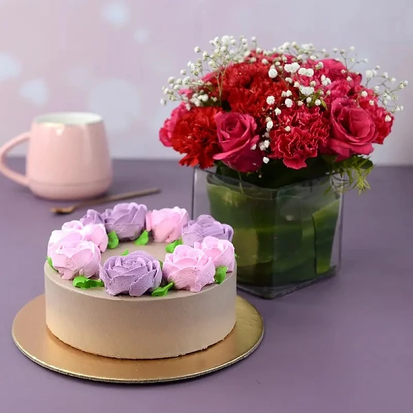 Floral Cake And Flowers