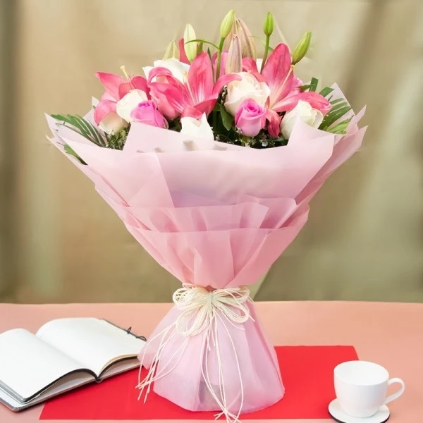 Lilies With White And Pink Roses