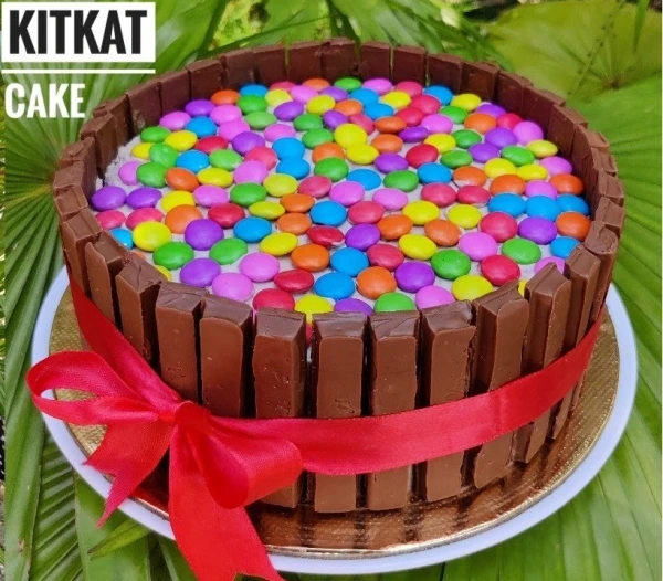 Kitkat Cake