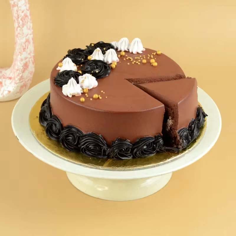 Designer Round Chocolate Cake