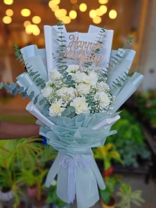 Graceful Birthday Wishes Bunch Of Roses N Carnation